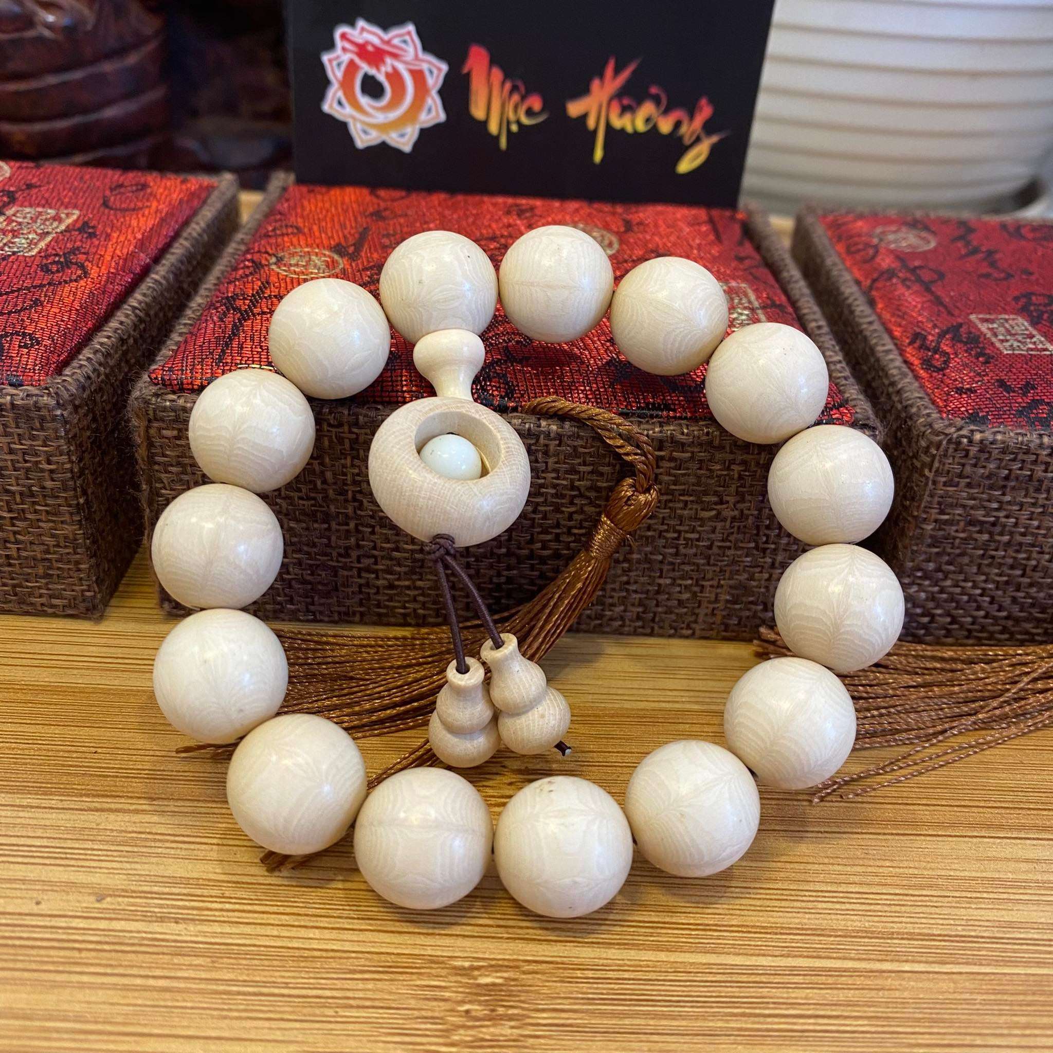 Vòng Tay Bạch Liên Hoa Chọn VIP size 15mm Giá Tốt Nhất