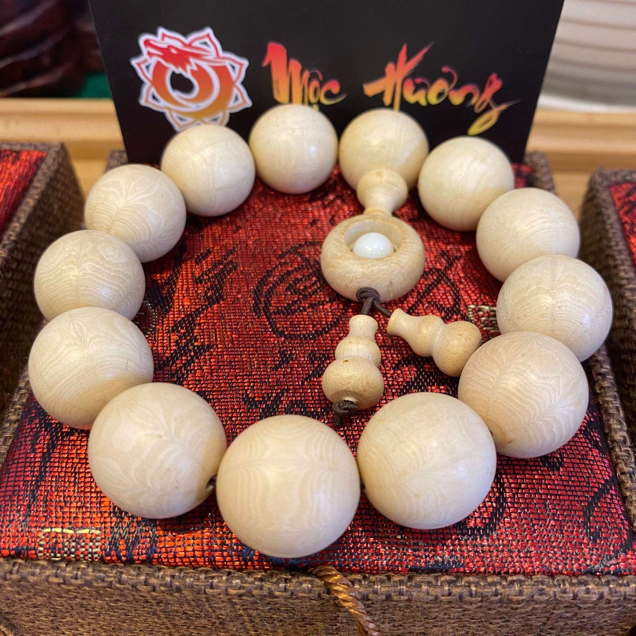 Vòng Tay Bạch Liên Hoa Chọn VIP size 18mm Giá Tốt Nhất