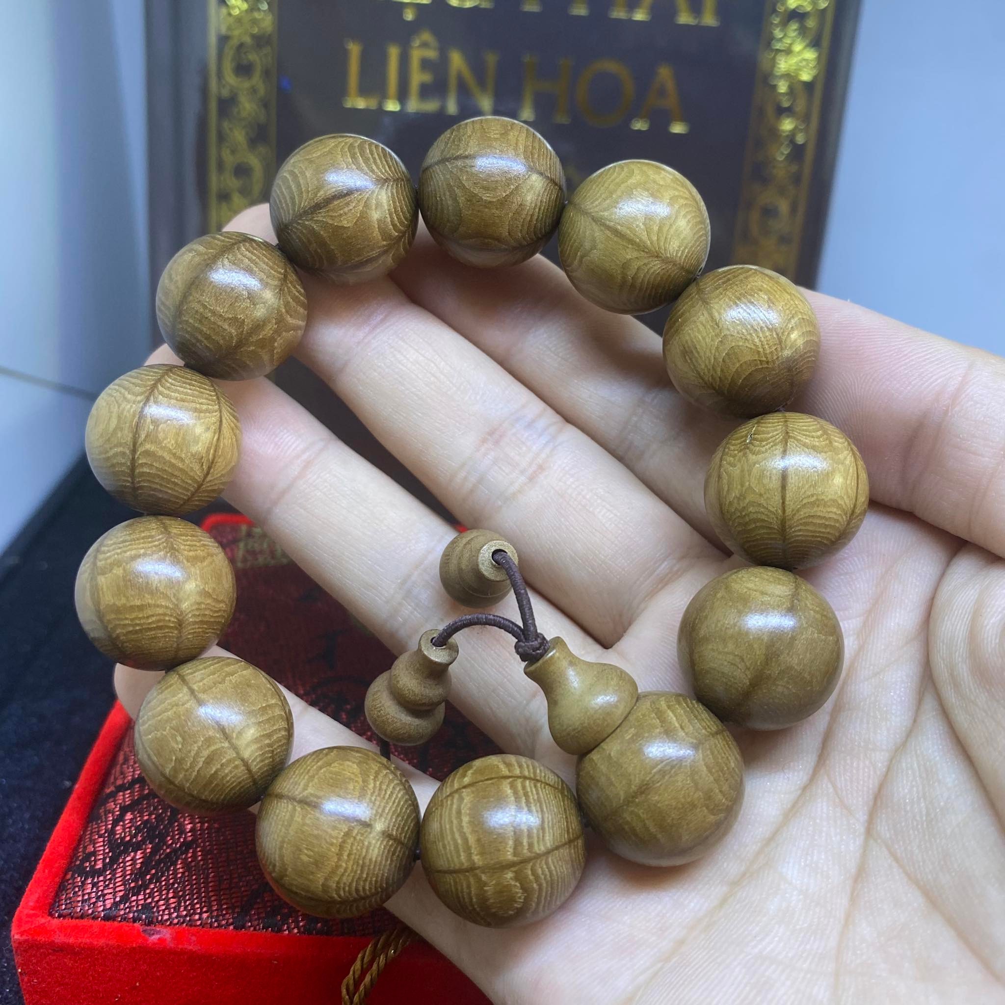 Vòng Tay Mộc Liên Hoa Chọn VIP size 18mm Giá Tốt Nhất