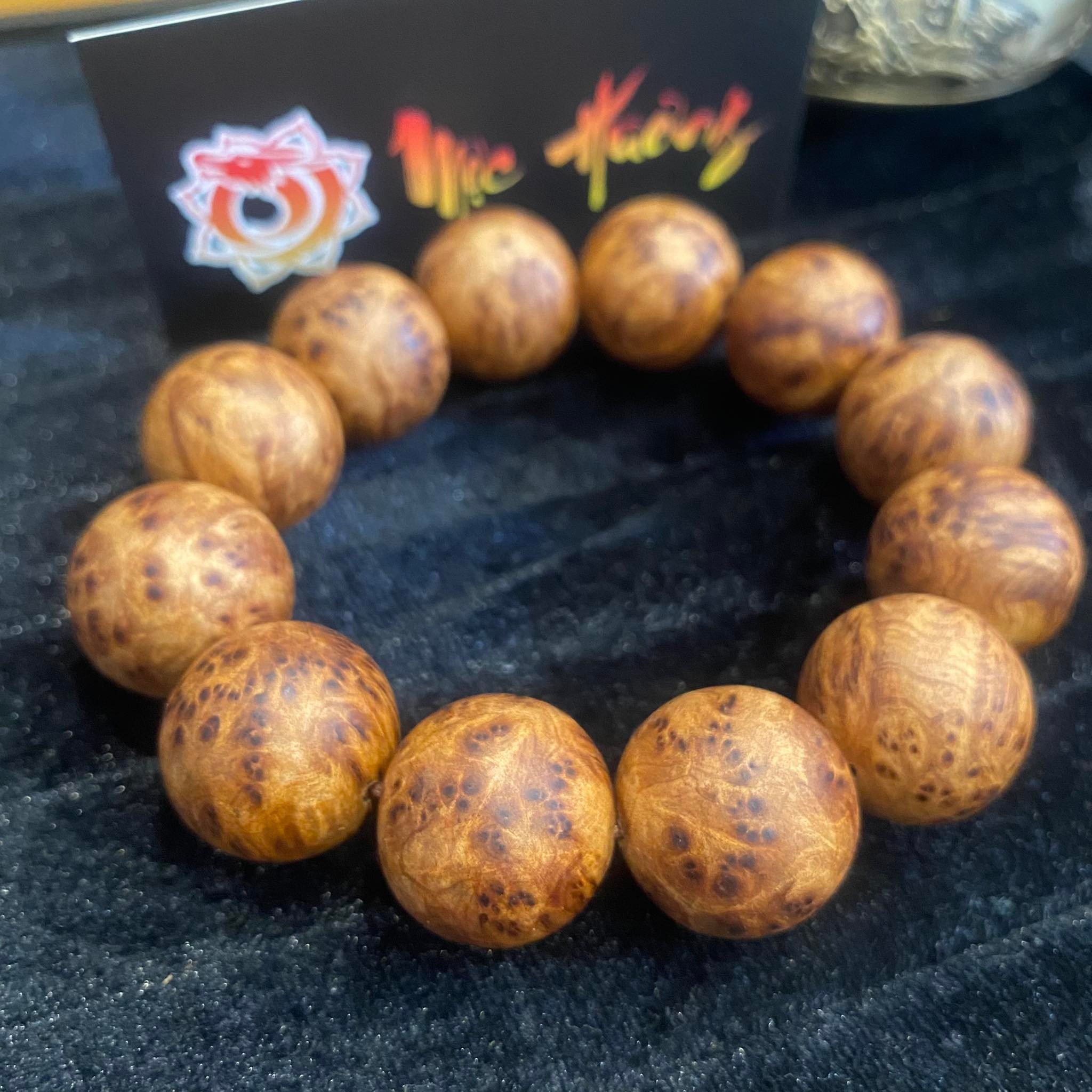 Vòng Nu Hoa Ngọc Am Đỏ 20mm Nu Kín Cực Đẹp ( Khuyến Mại )