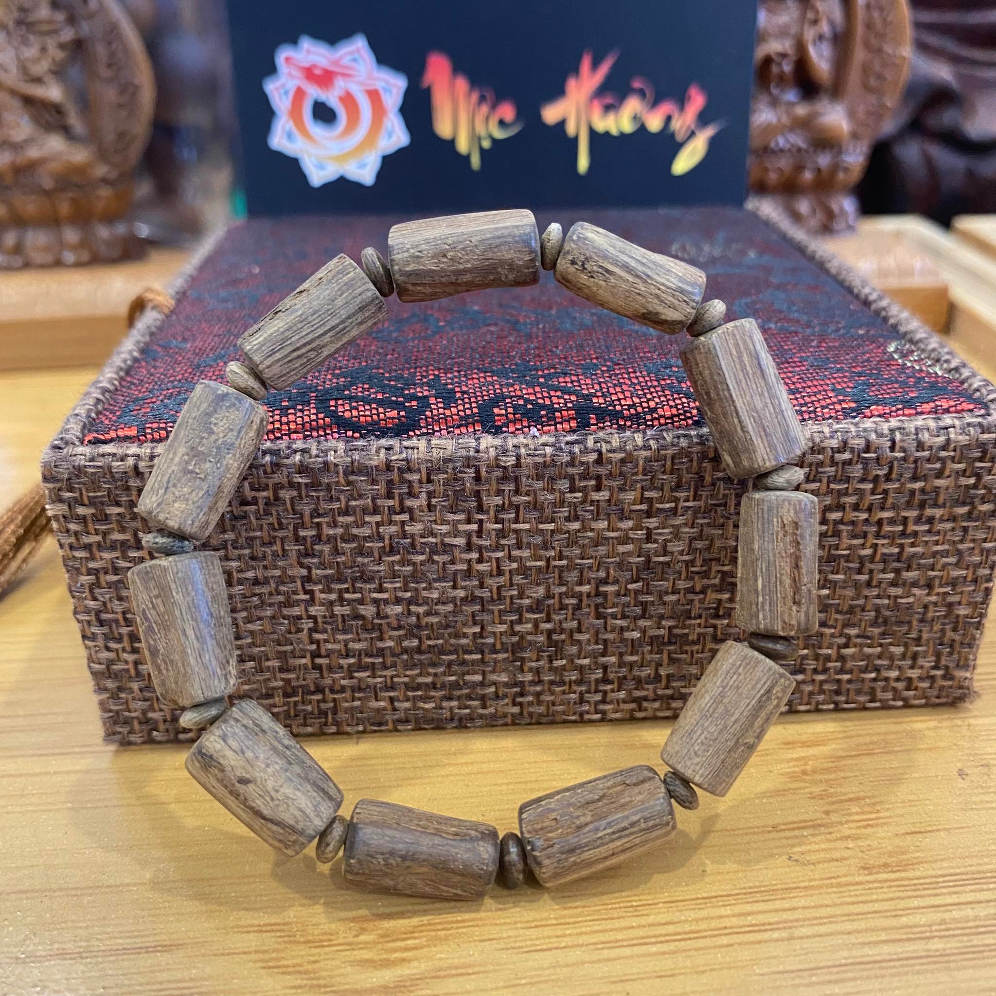 vòng gỗ trầm hương tự nhiên đốt trúc