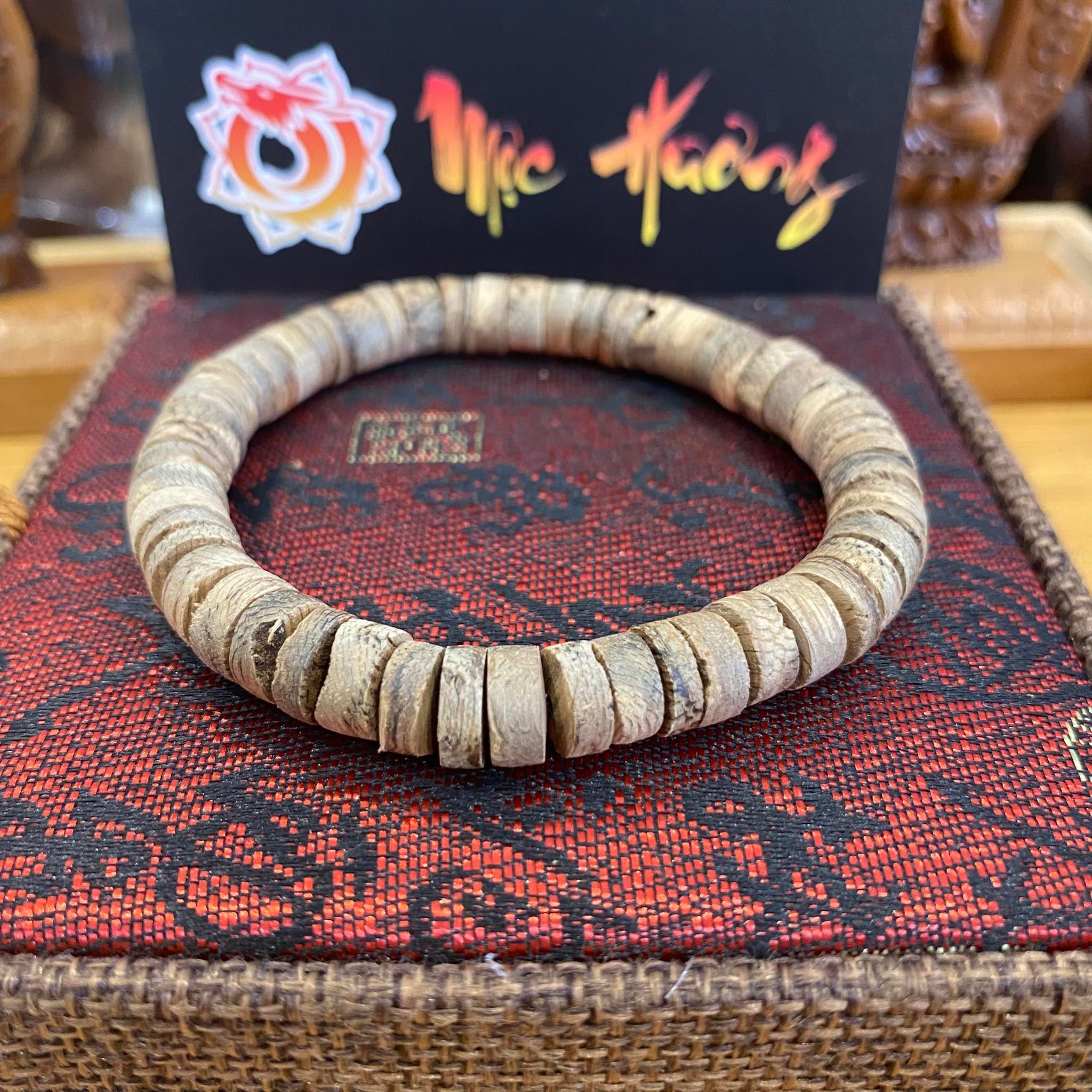 Vòng Trầm Hương Đồng Xu 10mm Tốc Banh Núi Rừng Thơm Ngọt