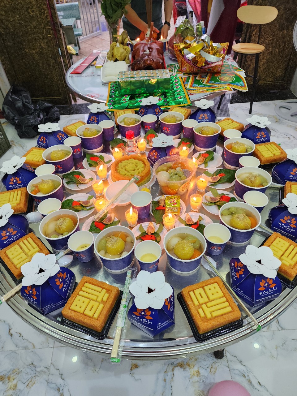 Mâm cúng đầy tháng bé gái