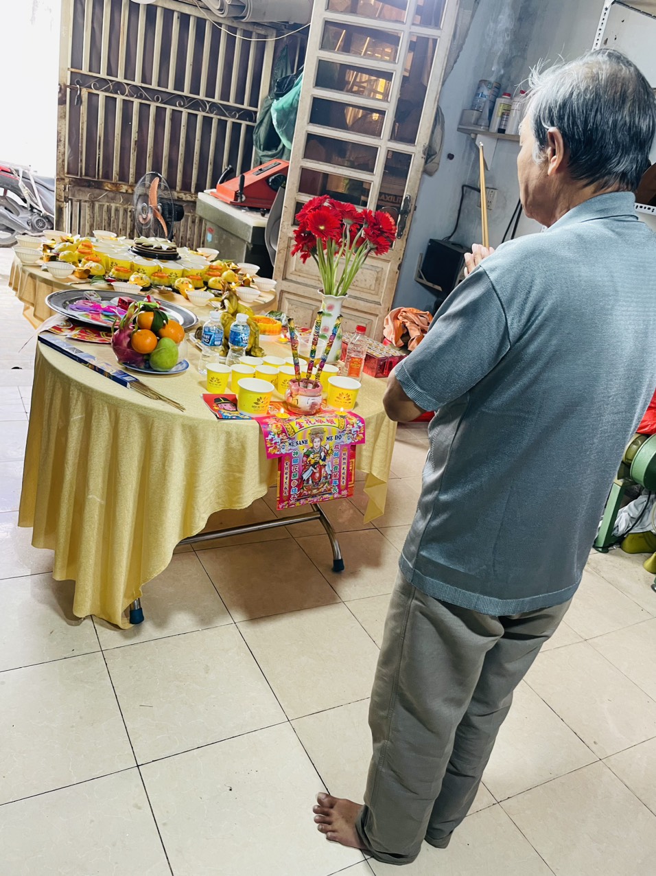 mâm cúng đầy tháng