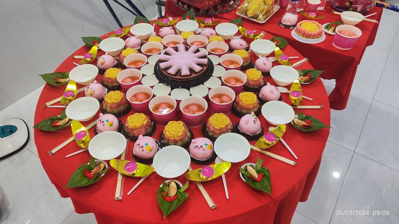 Mâm cúng tone hồng