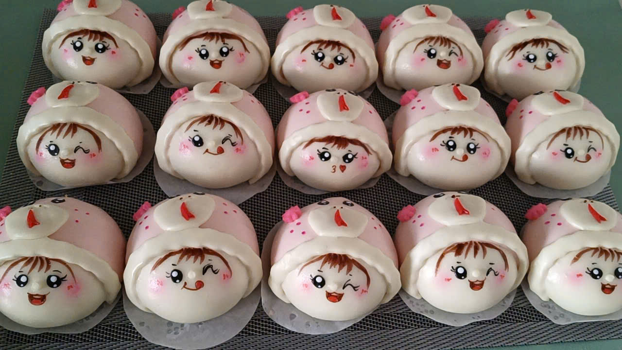 Bánh Bao Tạo Hình Trong Mâm Cúng Đầy Tháng Thôi Nôi Hiện Đại