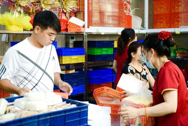 Chủ tiệm/nhà làm bánh handmade bán online cần bao bì gói bánh trung thu