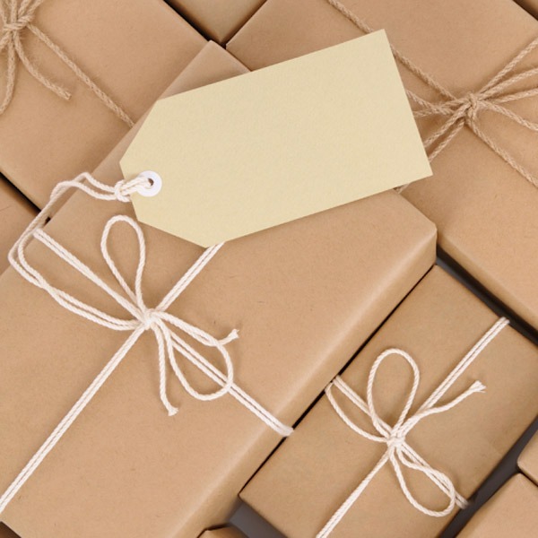 Bạn cần lưu ý đảm bảo bề mặt bưu phẩm nhẵn mịn