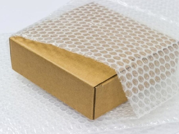 Bubble Wrap trọng lượng nhẹ, giúp tiết kiệm chi phí logistics