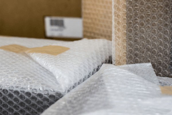 Màng xốp hơi hay còn gọi là xốp bong bóng bọc hàng hóa