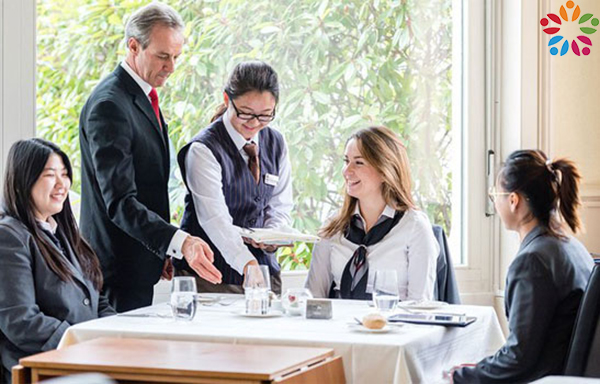 du học anh ngành du lịch khách sạn