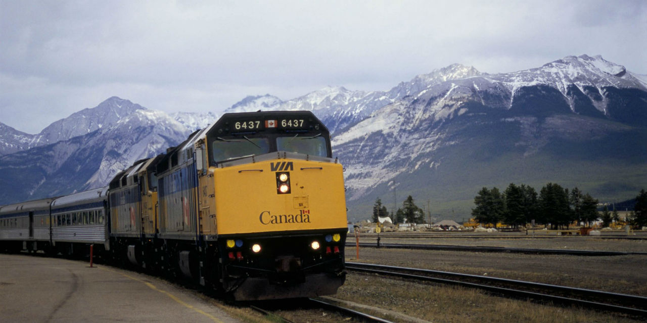 du lịch bằng tàu hỏa ở canada