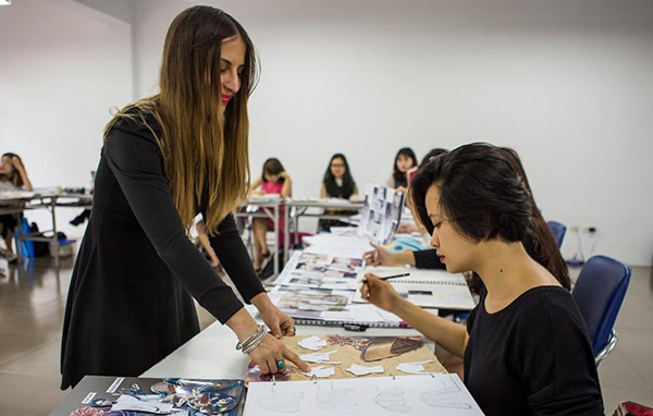 Nghệ thuật Sáng tạo và Thiết kế