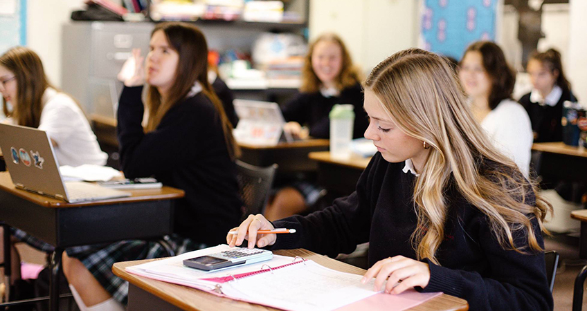 RIO LINDO ADVENTIST ACADEMY