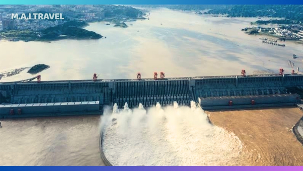 Tour Phượng Hoàng Cổ Trấn Tết 2025