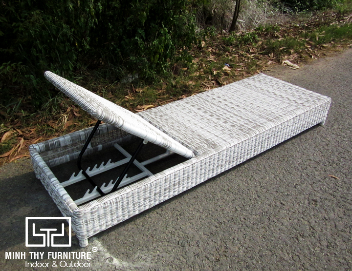 Giường nằm bãi biển đan sợi nhựa giả mây