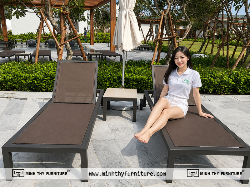 Ghế hồ bơi textilene cao cấp tại resort