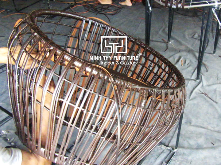 Hướng dẫn đan ghế trứng mây nhựa ngoài trời tại Minh Thy Furniture