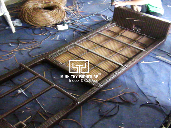 Giường nằm hồ bơi mây nhựa MT444