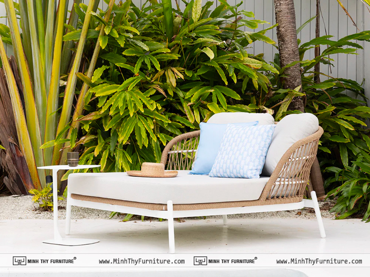 Ghế Hồ Bơi Nhựa Giả Mây