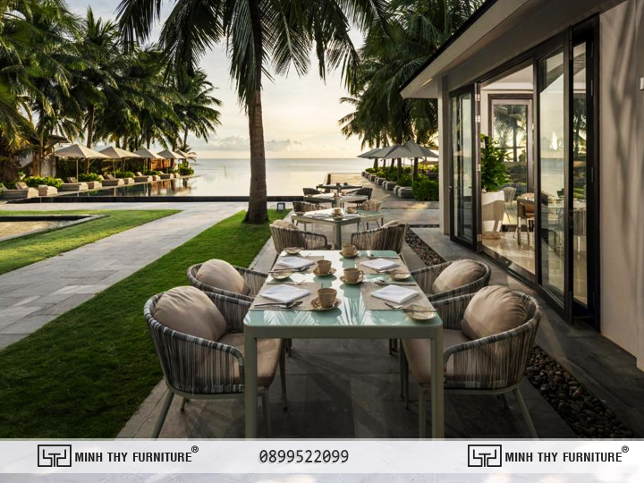 Kinh nghiệm chọn nội thất ngoài trời bền đẹp cho resort ven biển