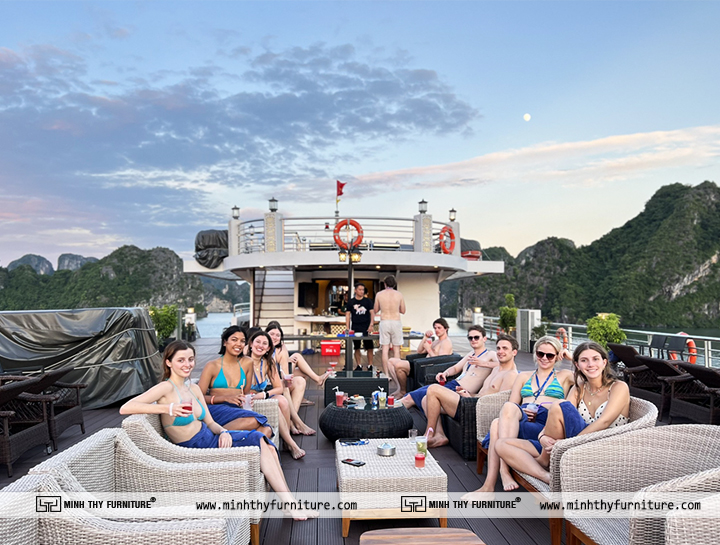 Minh Thy Furniture cung cấp Giường Tắm Nắng Giả Mây cho du thuyền 5* Oasis Bay Party Cruise Halong Bay