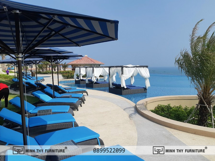 Mua bàn ghế bãi biển phù hợp đẳng cấp khách sạn resorts 5 sao