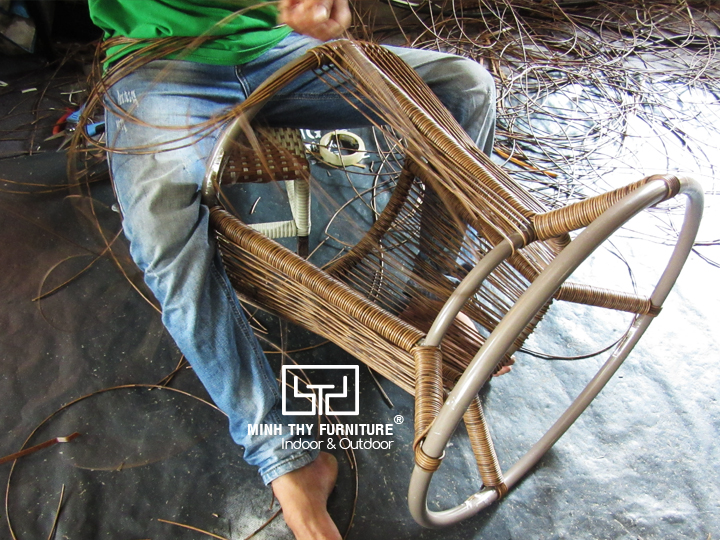 Sản xuất bàn cafe mây nhựa với số lượng lớn