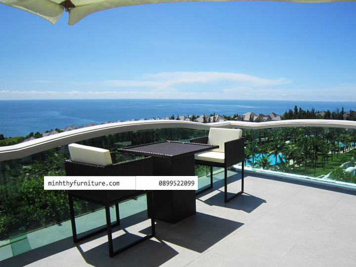 Bàn ghế giả mây minh thy