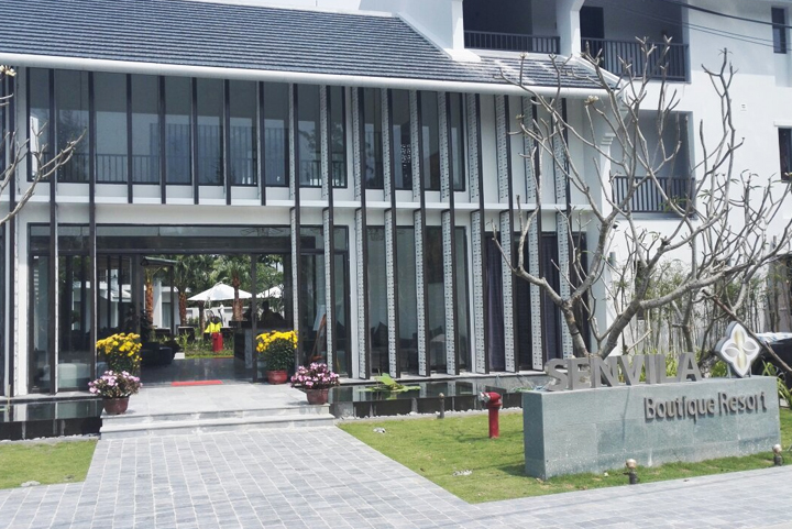 Senvila Boutique Hoi An Resort & Spa chọn Minh Thy Furniture là nhà cung cấp Ghế hồ bơi, bàn ghế giả mây, ghế quầy bar, xích đu