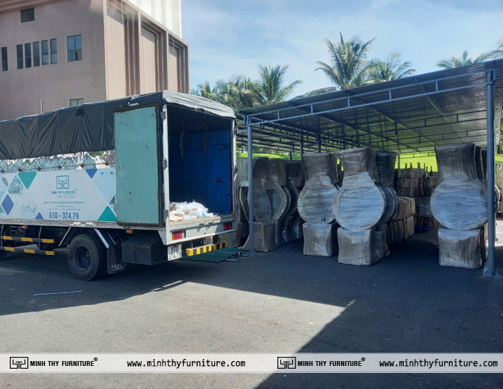 Ghế Nữa Hoàng Nhựa Giả Mây