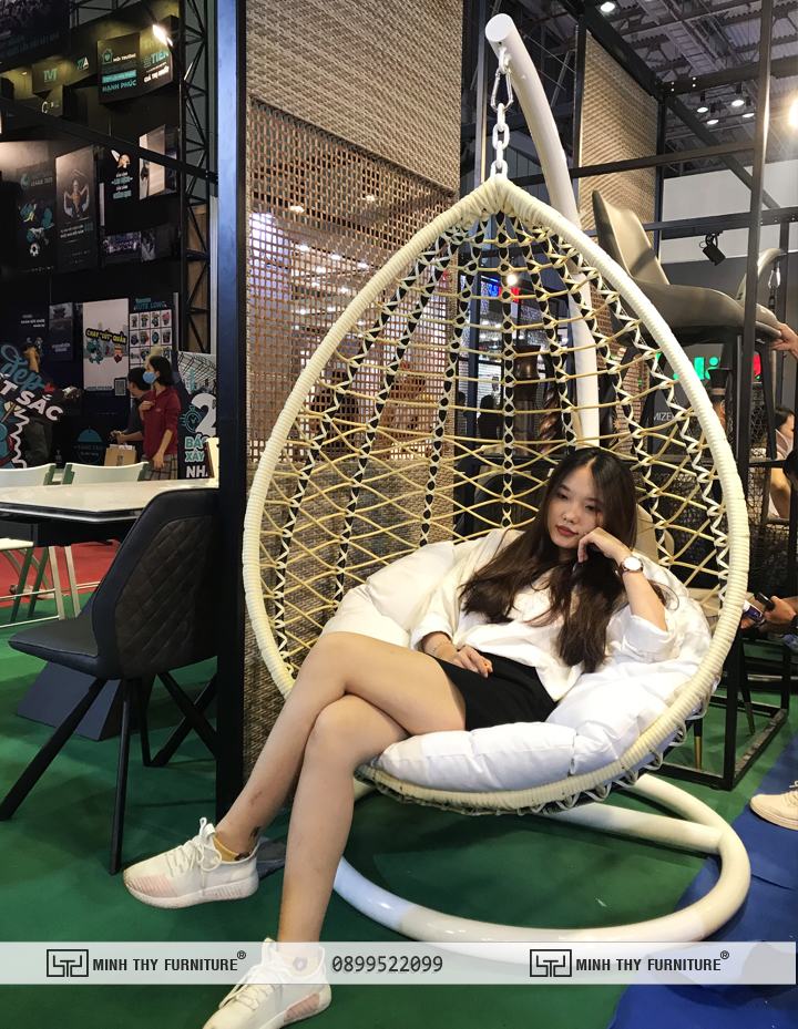 Xích Đu Mây Nhựa