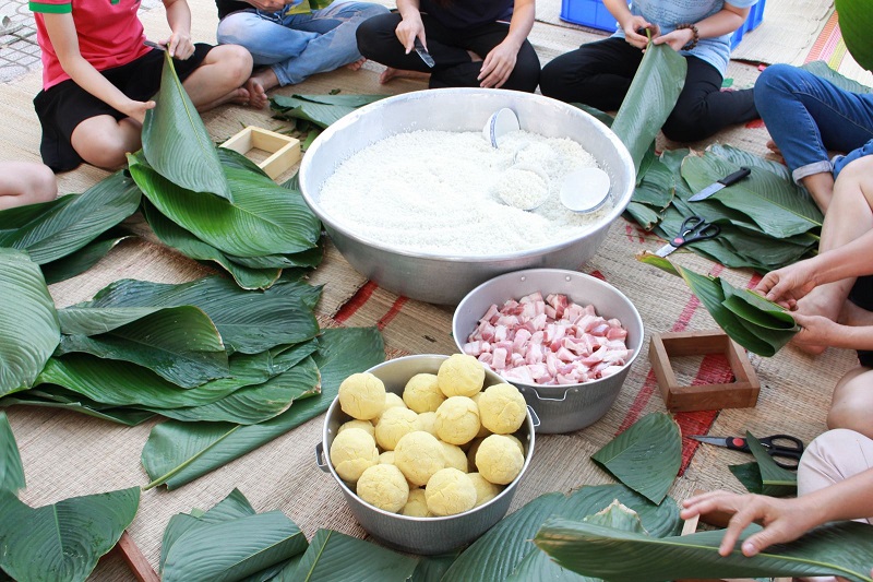 Nguyên liệu gói bánh chưng gồm những gì?