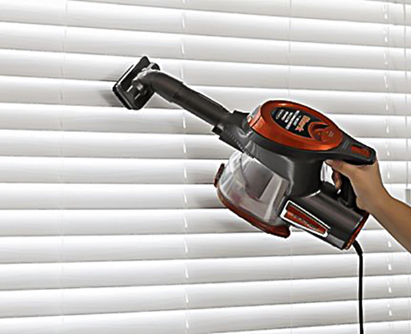 vệ sinh rèm sáo gỗ rèm cửa AH