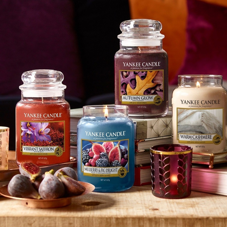 ẤM ÁP HƯƠNG THU TRONG BỘ SƯU TẬP FALL IN LOVE CỦA YANKEE CANDLE