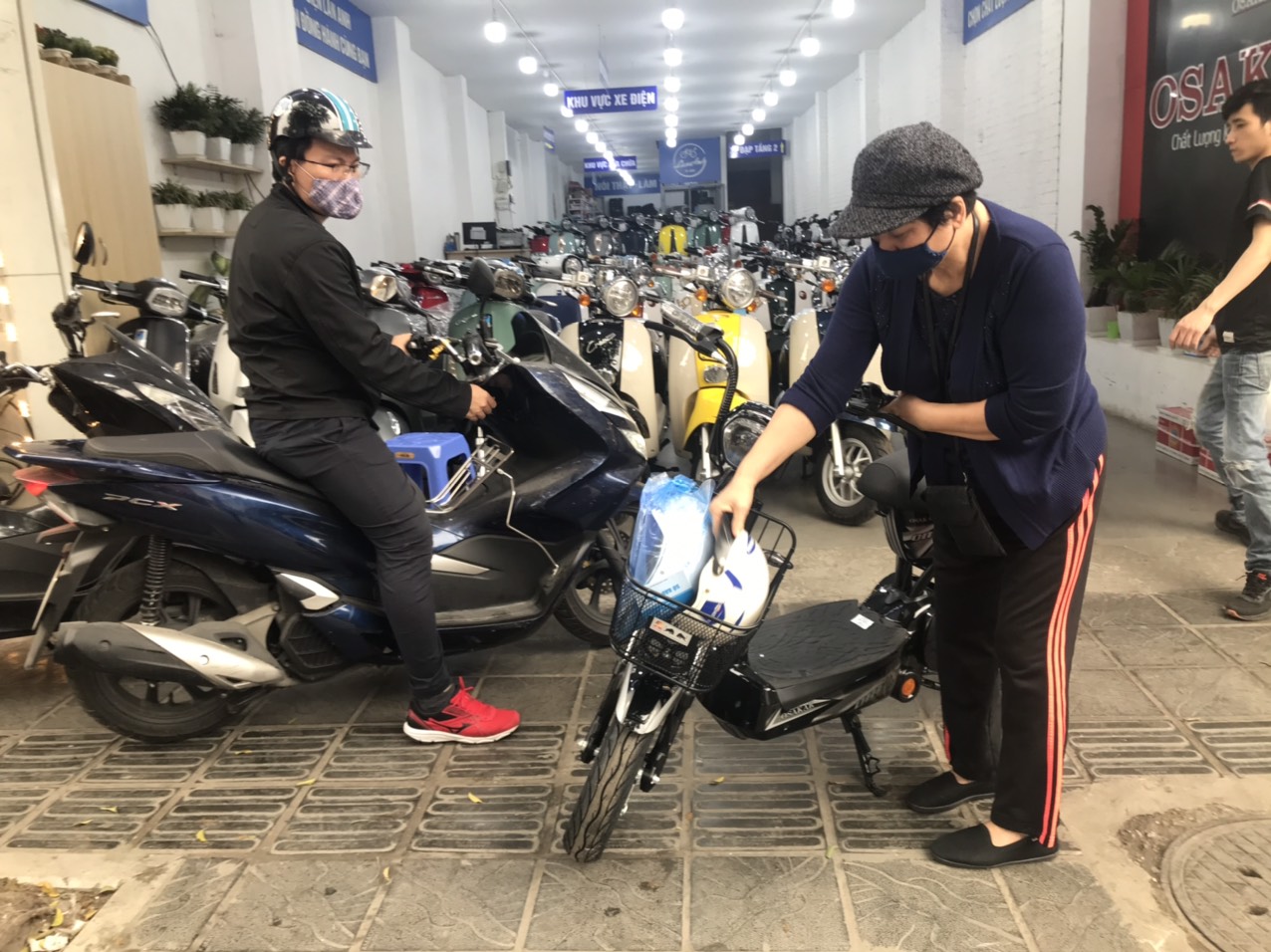 Hình ảnh khách mua xe M133 Osakar One A