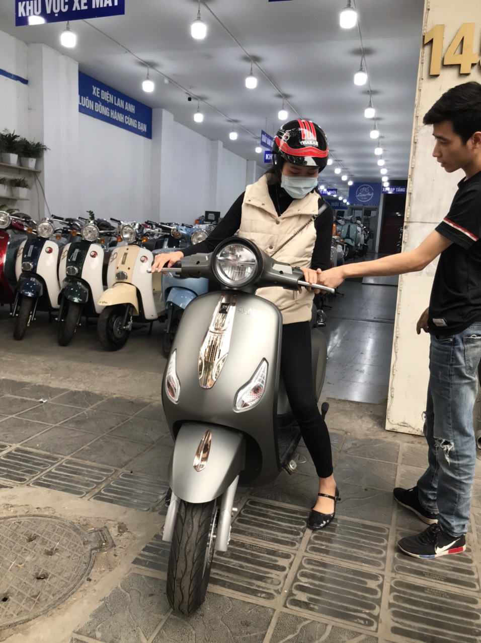 Xe máy điện Vespa classy
