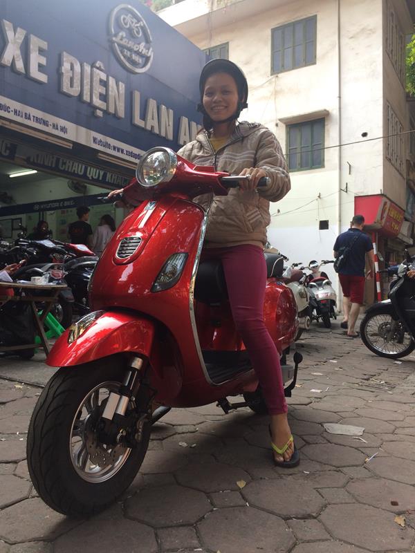 xe máy điện VESPA LX 150