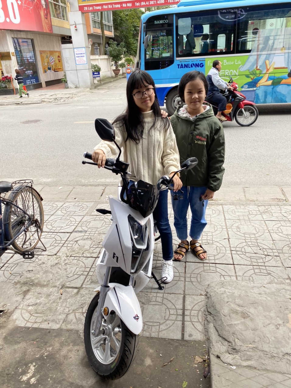 Xe máy điện Jeek Lima F1