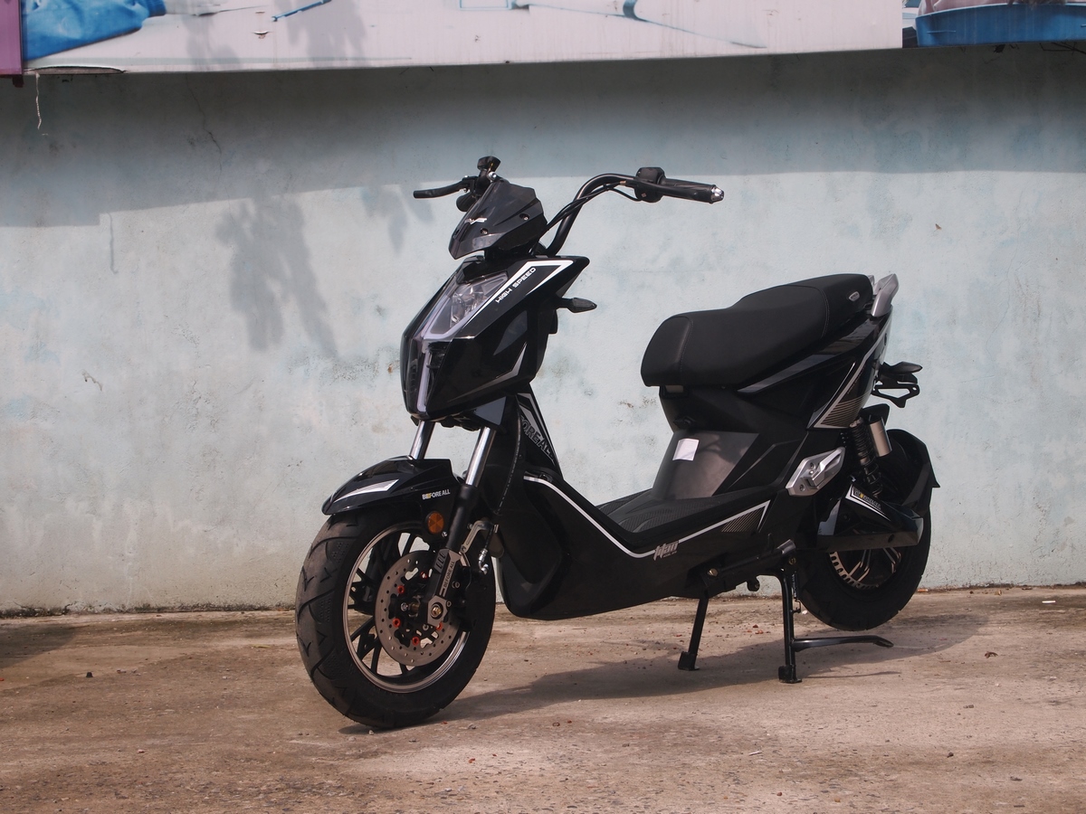 xe máy điện jeek titan