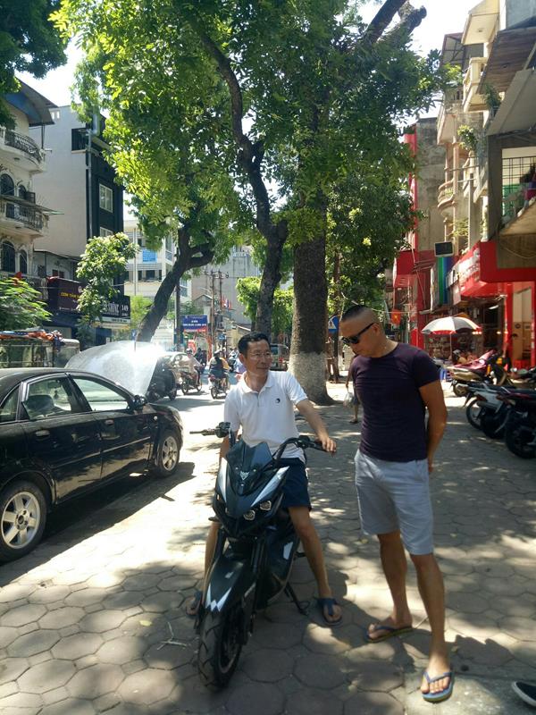 Đầu xe máy điện Jeek Batman cá tính, ấn tượng