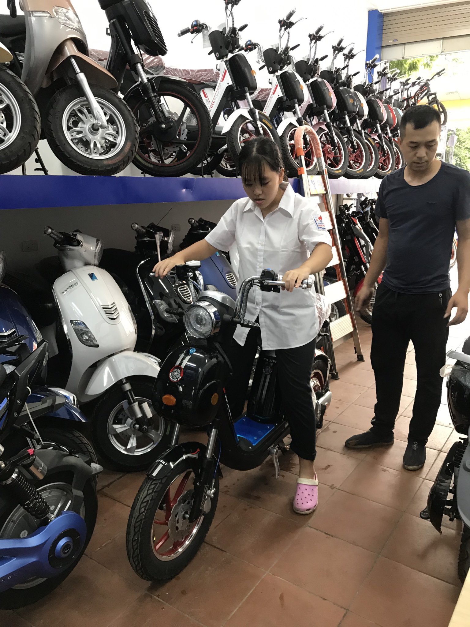 Xe đạp điện NijiA s