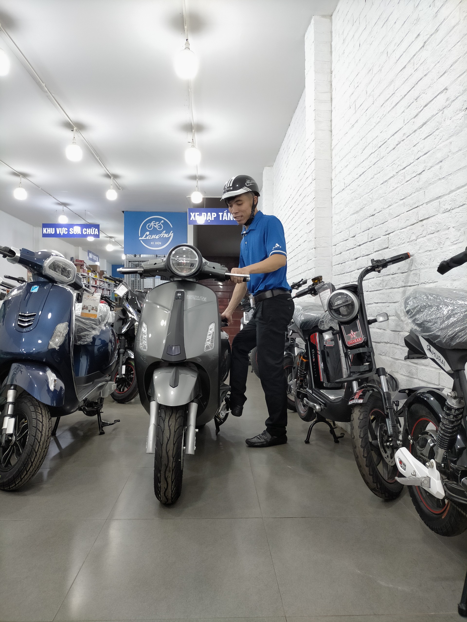 Xe máy điện Vespa Osakar SV