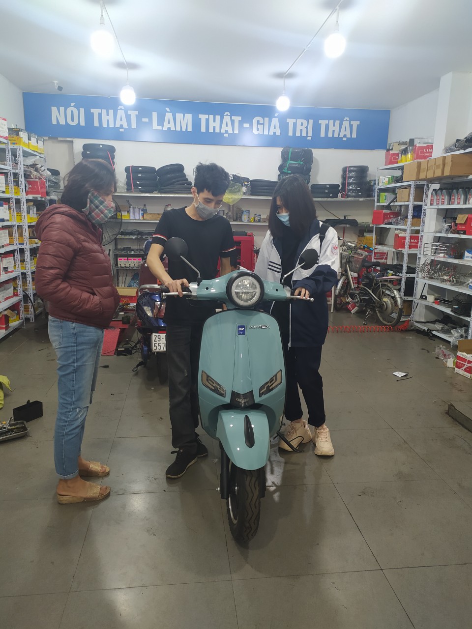 xe Vespa 50cc- Xe điện Lan Anh