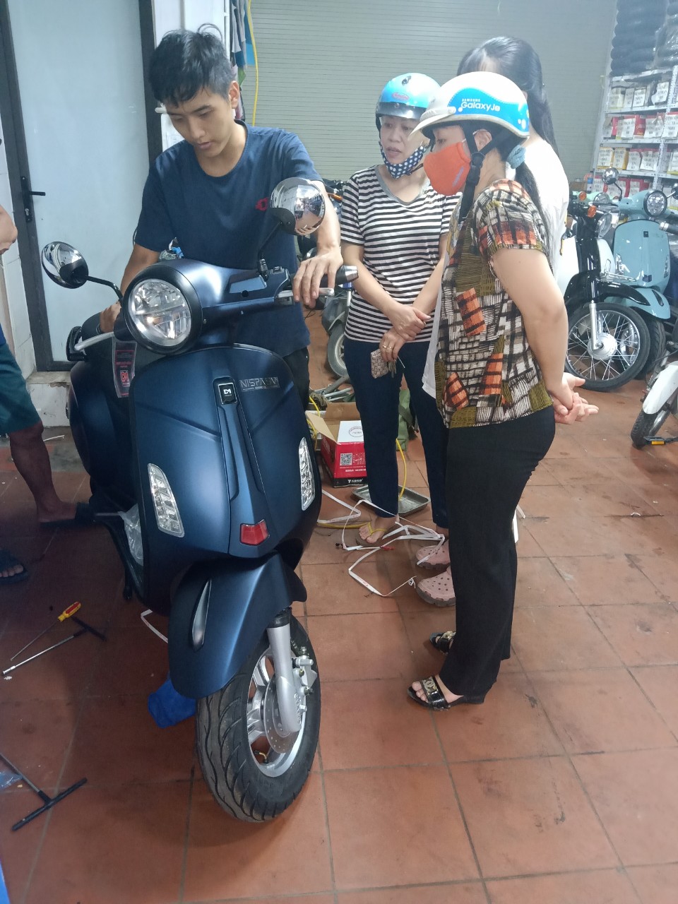 Vespa Nispa Sv - Xe điện Lan Anh