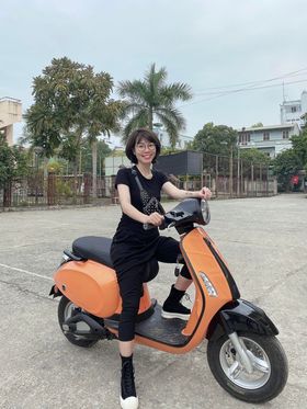 xe điện Vespa Osakar SVs cam đen
