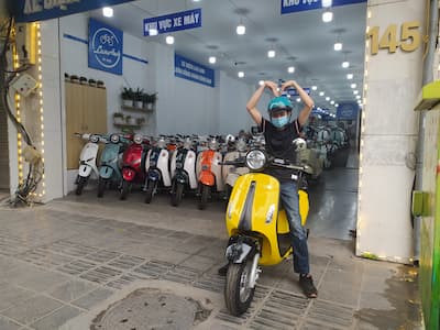 xe Vespa điện Osakar SV vàng
