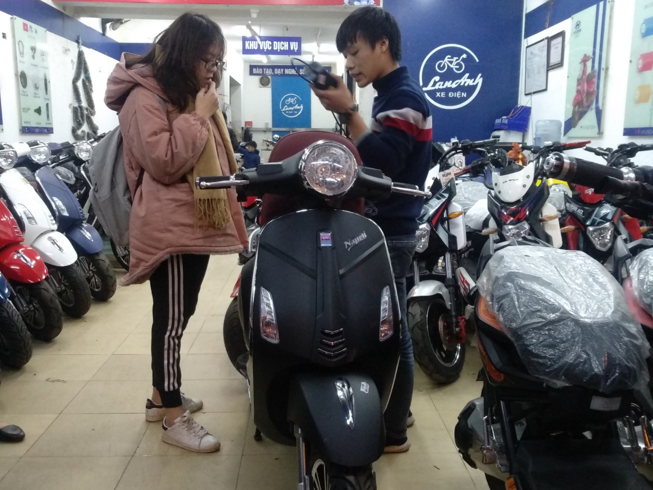 Xe điện Vespa Napoli