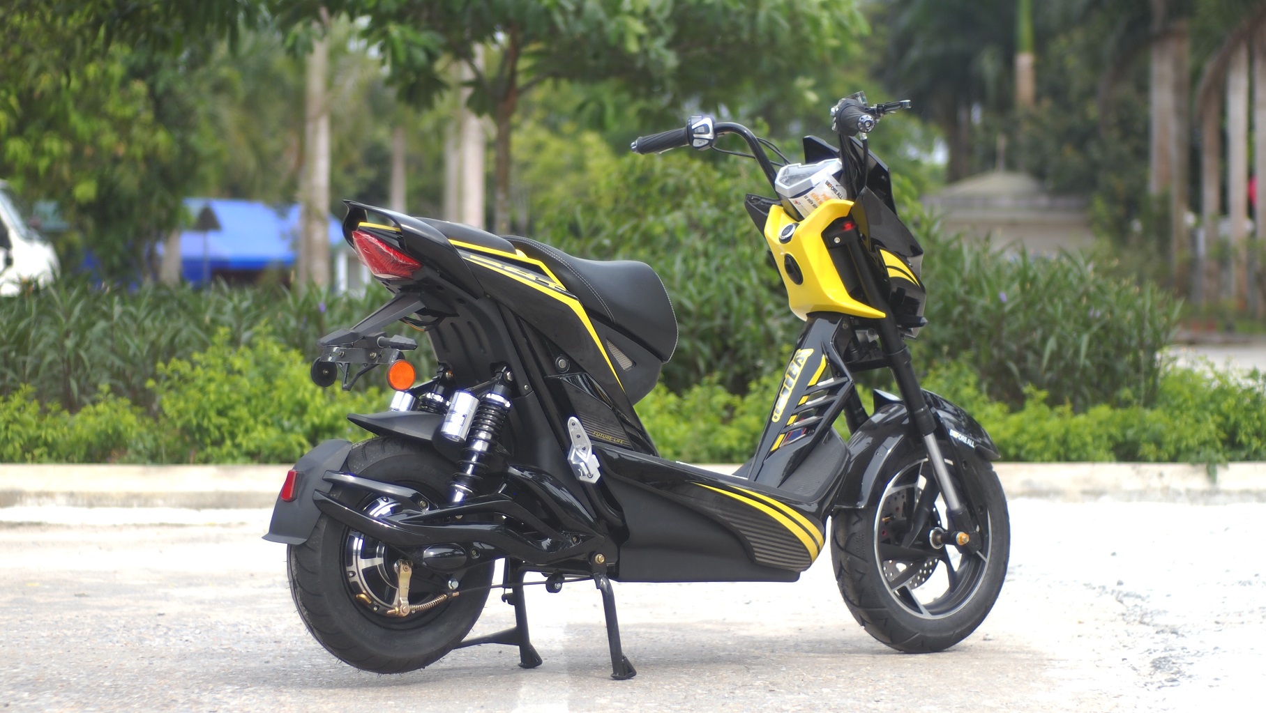 Xe máy điện Jeek Batman