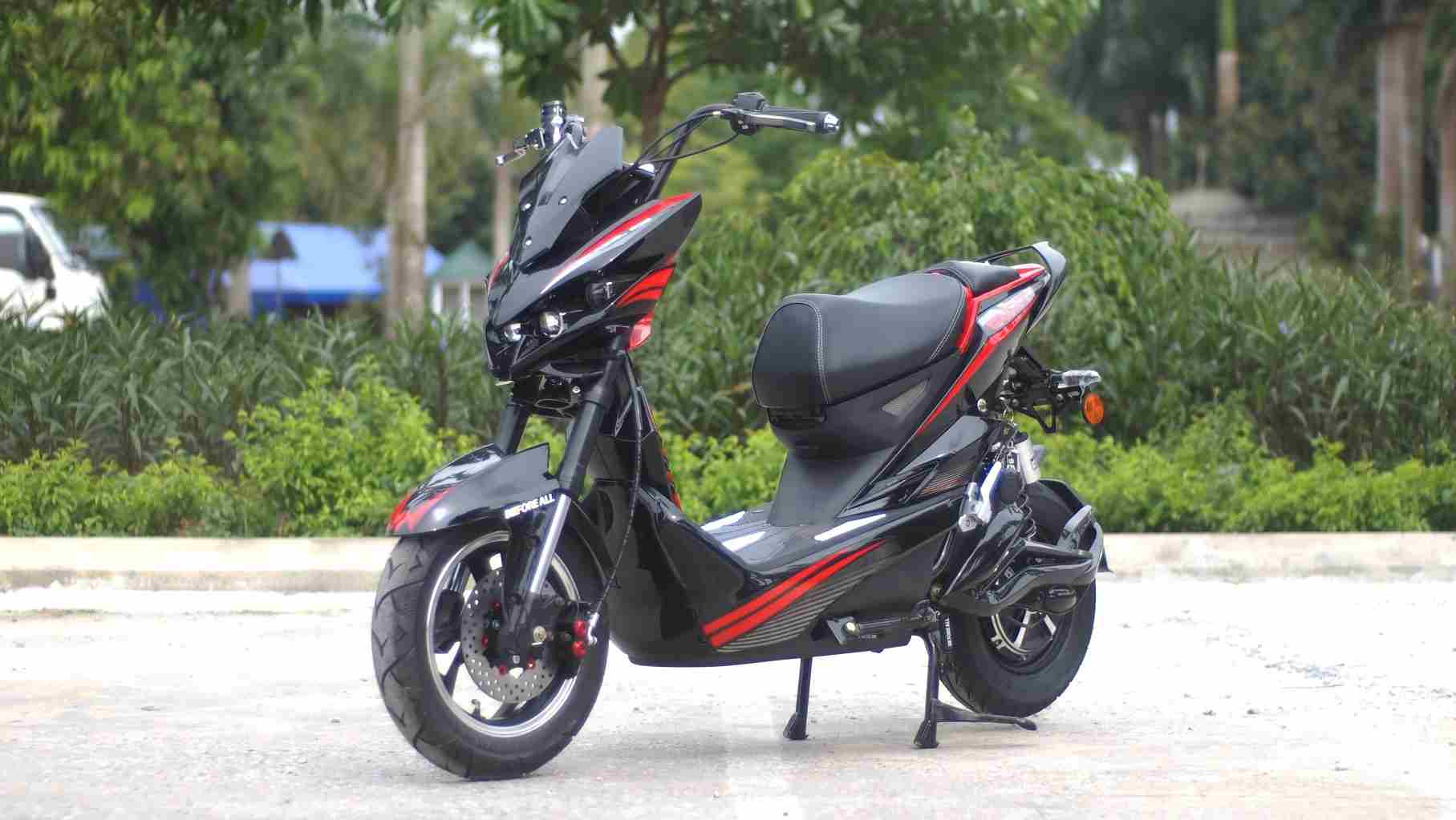 xe máy điện Jeek Batman